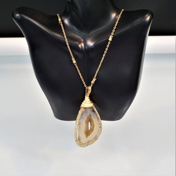 Natural Tan Agate Stone Slice Polished Geode Pendant Gold Tone Chain Necklace - Picture 1 of 6